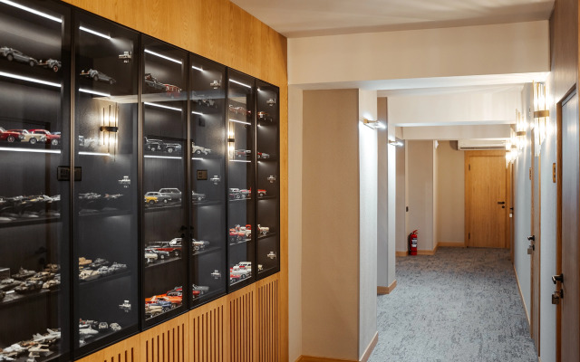 White Breeze Baku Hotel