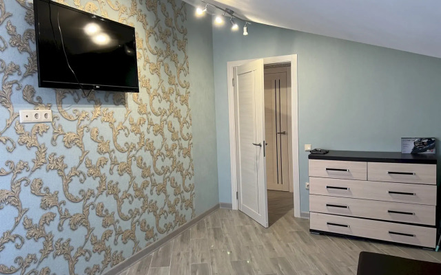 261 Mansarda 12 Min Do Plyazha Flat