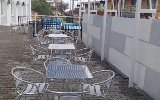 Azov Hotel