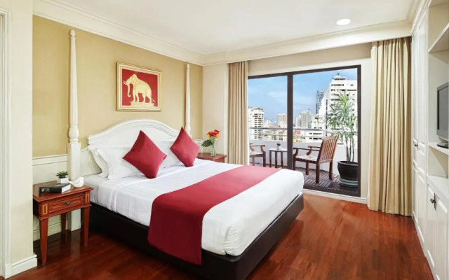 Отель Centre Point Hotel Sukhumvit 10