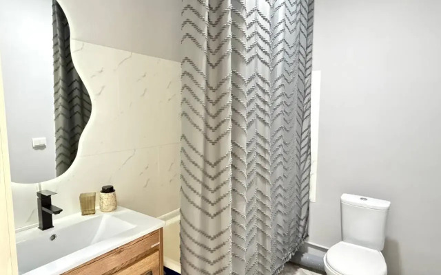 Квартира BeGuest с балконом на Пехотинцев 2Д