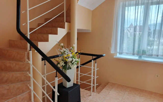 Taunkhaus na Beregu Morya Private House