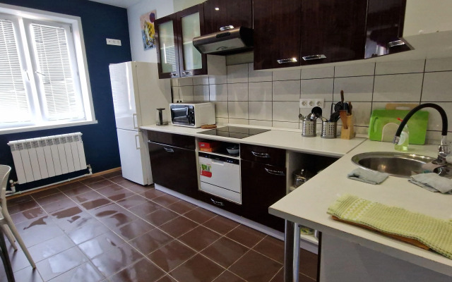 25 Let Oktyabrya Istra Posutochno Flat