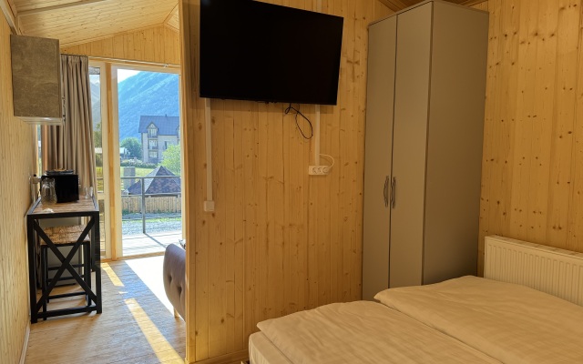 Гостевой Дом с видом на Лес и Водопад