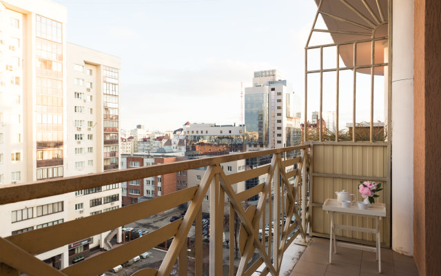 Апартаменты ApartHause в центре у БЦ Высоцкий