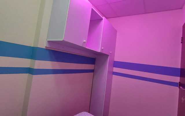 Benitah Capsule Family Rooms and Partitions Hostel