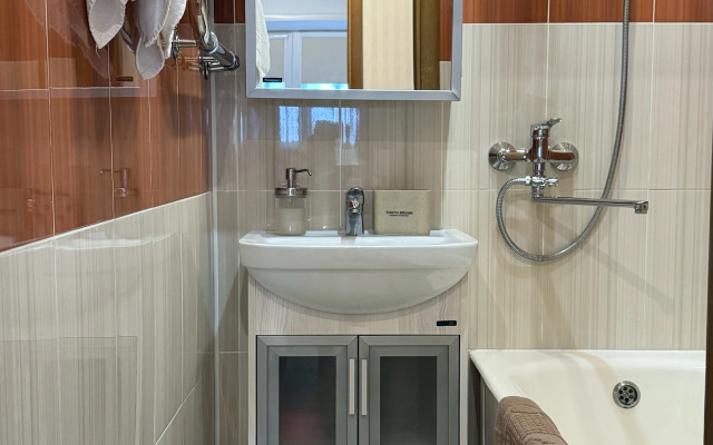 Dvukhkomnatnaya S Razdelnymi Komnatami Flat