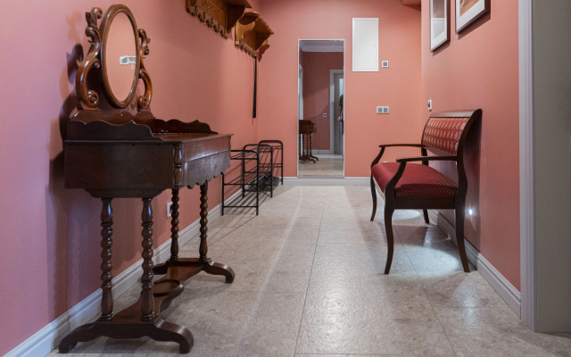 Na ul. Storozhevoy Bashni Voskhod Apartments