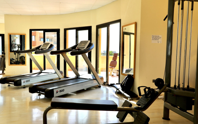 Отель Grand Muthu Golf Plaza Hotel & Spa