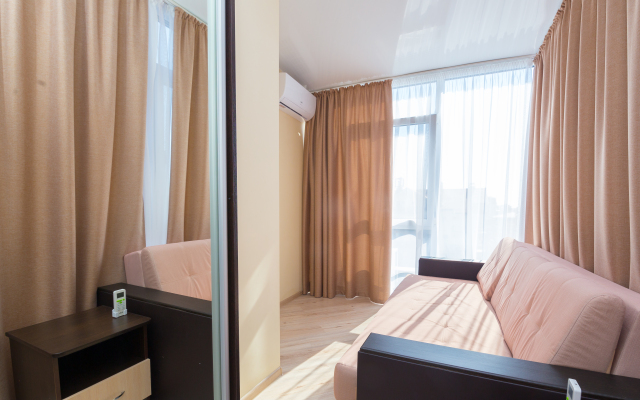 Three-Room Apartments for 5-7 People