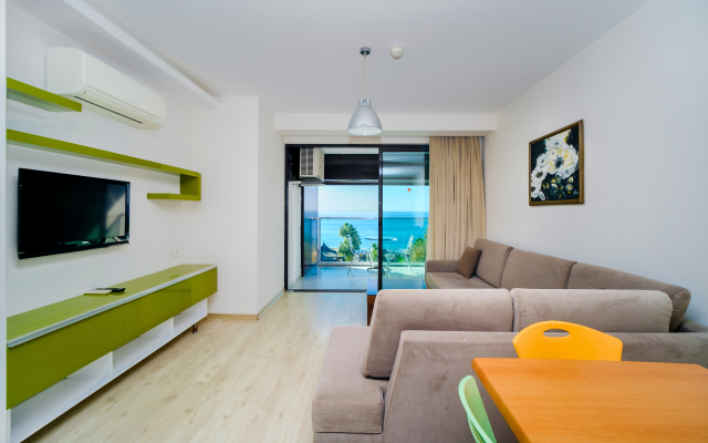 Delfino Boutique Apart-Hotel