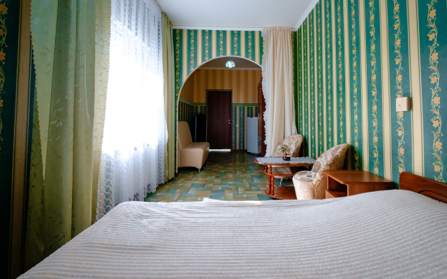 Elladen Guest House