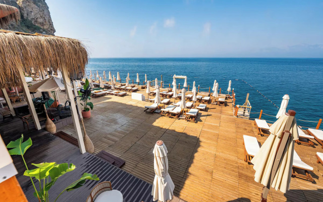 La Boutique Hotel & Suites (Adult Only 16+)