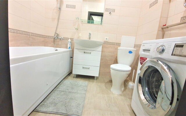 Yevro 2-Komn Vidovaya Serebryany Bereg Krasny Put 103 Apartments