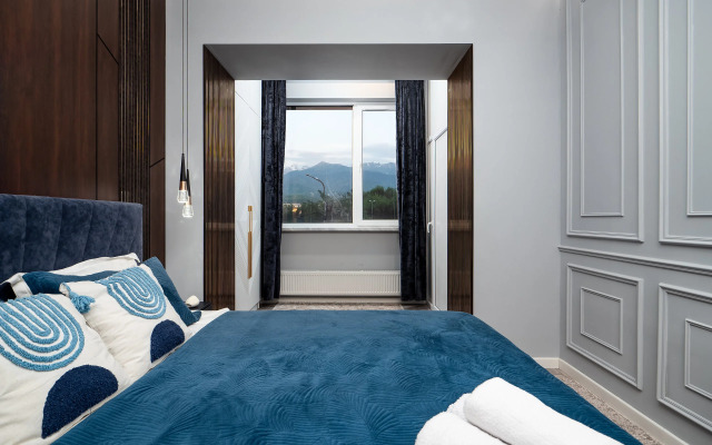 Апартаменты Трехкомнатные стильные возле Меги