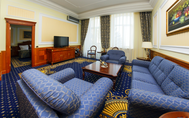 Parus Hotel