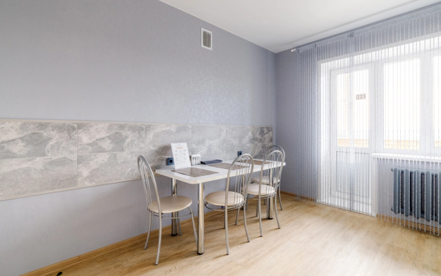 PrezentHaus 1 na Karla Marksa 171 Flat