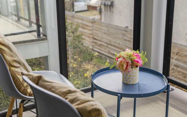 Апарт-отель GLOBALSTAY Condo Near the Bow River