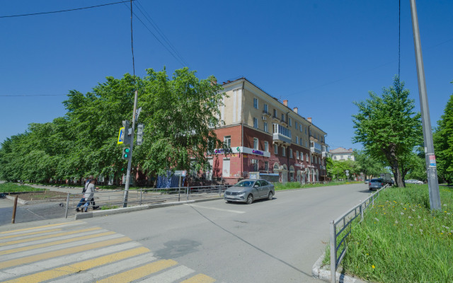 Na Vagonostroiteley Apartments