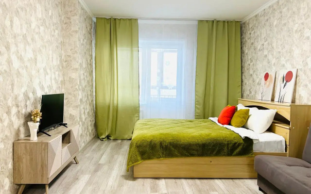 Na Dmitriya Martynova 43 Flat