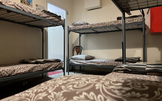 V Pitere Zhit Hostel