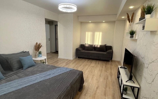 Квартира Алейная 19