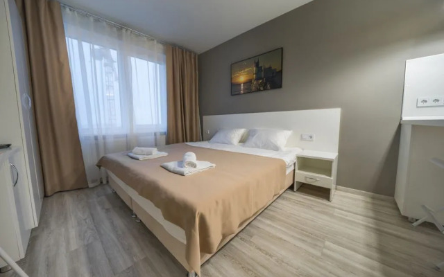 Na Ulitse Salova, 61 0906 Flat