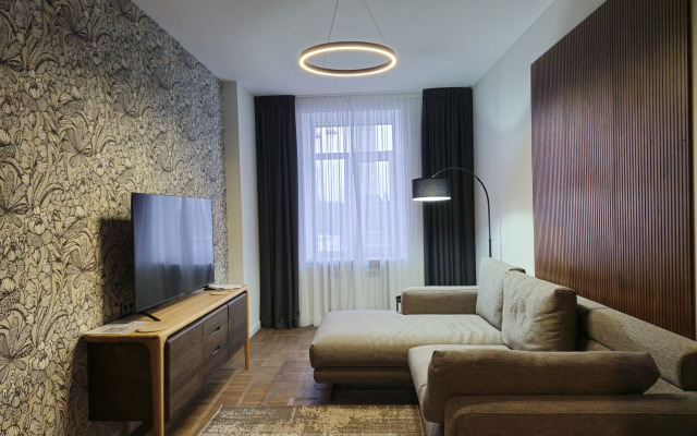 Апартаменты Люкс с Видом на Площадь Победы