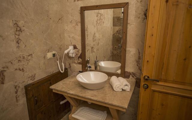 Helike Cave Suites