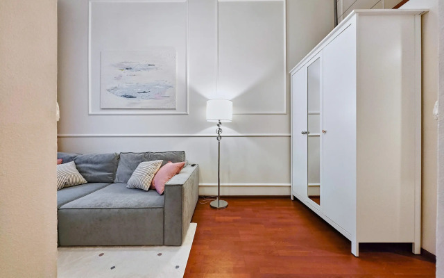 Апартаменты Невский 18 Николь и Мишель