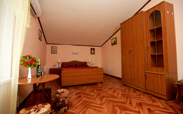 Viktoriya Guest House