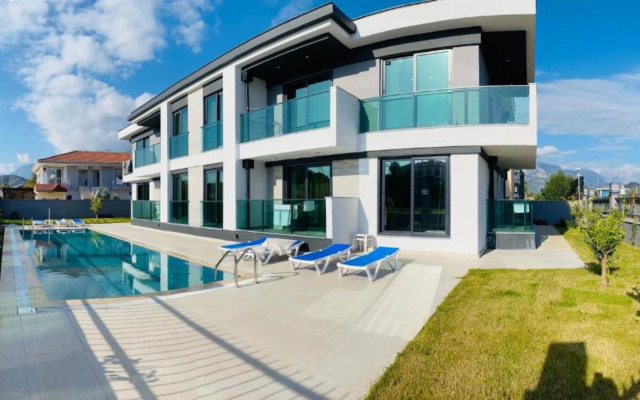 Отель Istanbul Beach Sweet Home