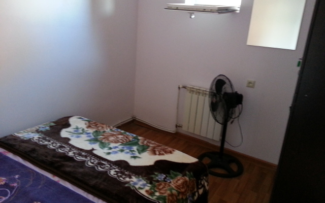 Holiday House Hotel