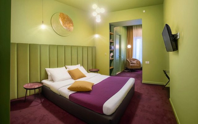 HB Freeze Inn Mini hotel