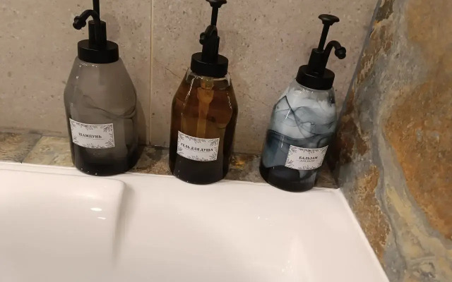 Uyutnaya sovremennaya v Zelenogradske Flat