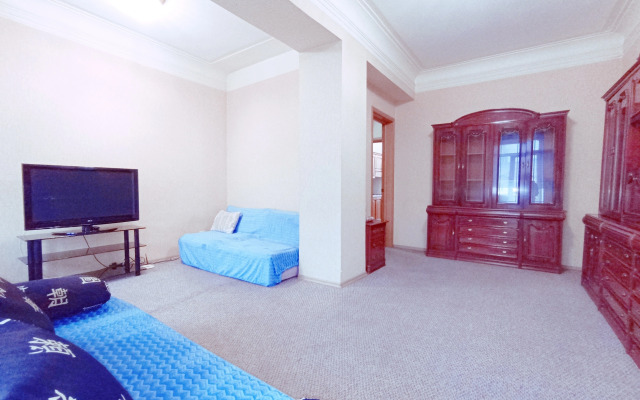 Na Prospekte Lenina 61 Flat