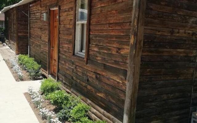 Lime Tree Houses Hotel