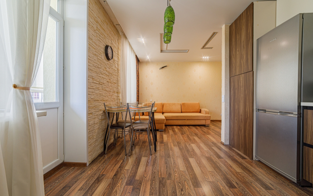 Flagman Apartments