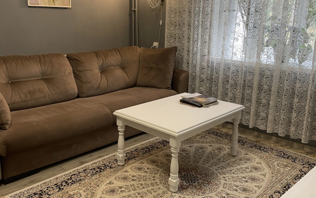 U Sten Okolnogo Goroda Flat