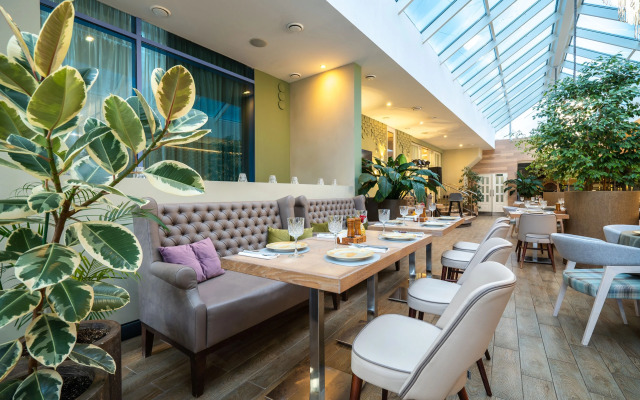 Grace El Paraiso Hotel