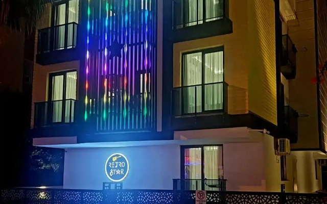 Retro Star Suites Hotel