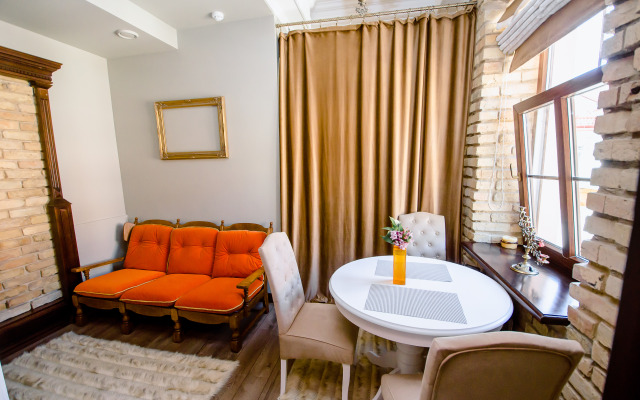 Vintage Studiya Apartments
