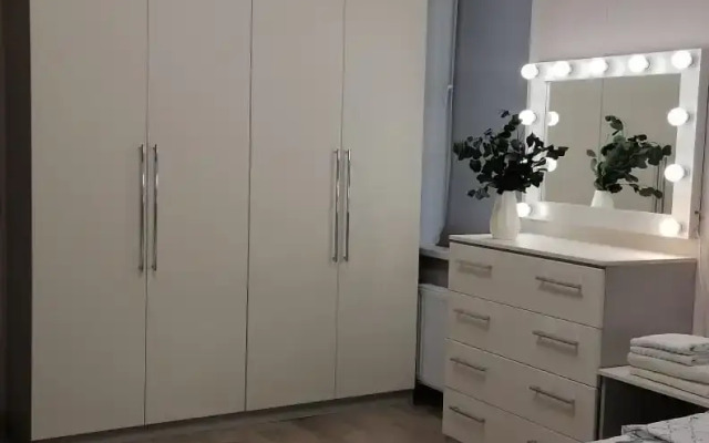 Квартира Уютная трешка студия с новым ремонтом