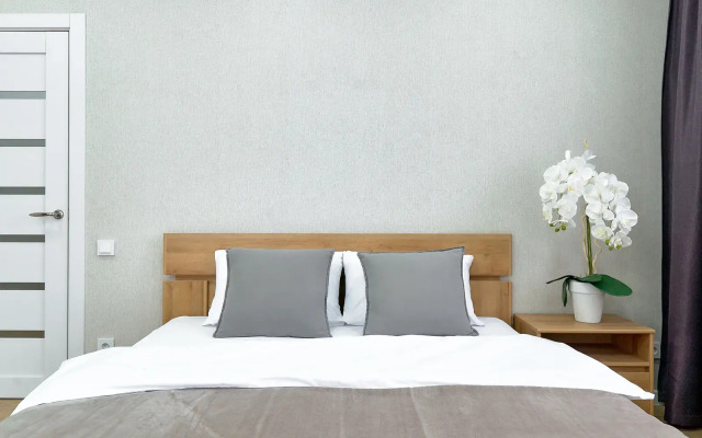 Квартира возле метро и Национальной Библиотеки