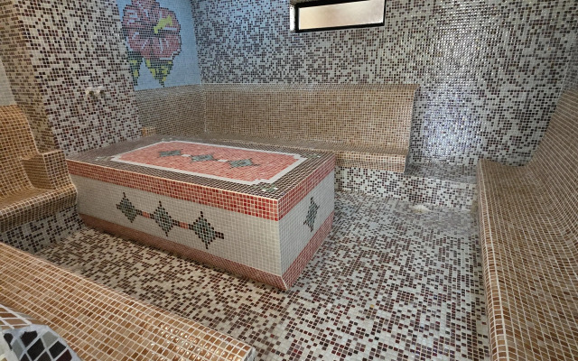 Chabiant Winery Hotel
