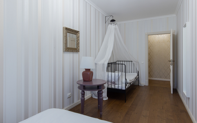 Апартаменты Премиум Город Рек на Большой Конюшенной 1