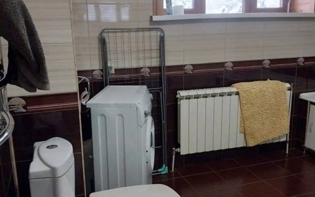 Частный дом Уница 300кв.м на первой линии озера Селигере