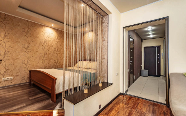 Квартира Комарова 12