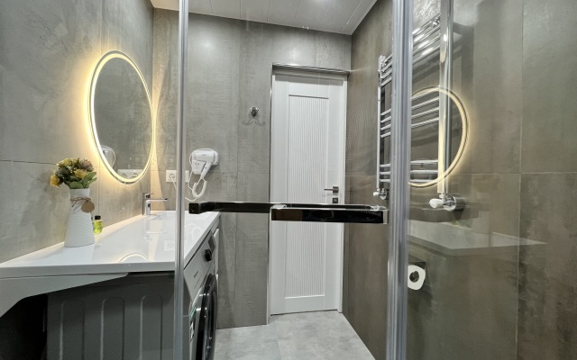 Modern City Center Saryan Str Apartments