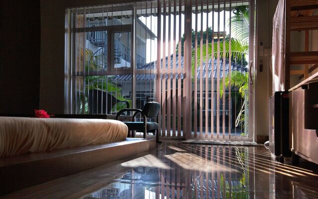 White Sand Ark Resort Hotel